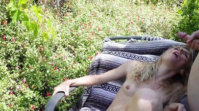 Petite Blonde Gets Massive Facial In Front Of Neighbors