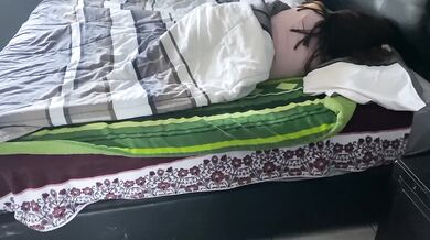 CREAMPIE.. A esta HIJASTRA CACHONDA le encanta que la llenen de leche