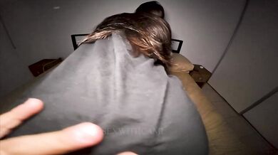 I let my lover fuck me from both sides and take off the condom