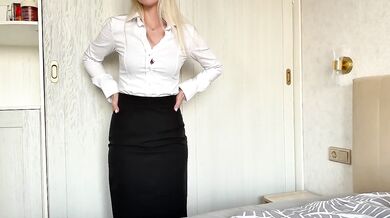 Step Sister Came Home Early From Work, Caught Me Jerking Off And Joined In — First Time Taboo Sex