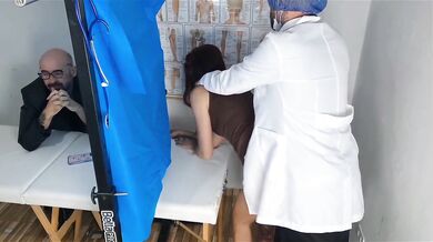 Um marido levou sua esposa ao ginecologista, mas acabou sendo traído por ela!