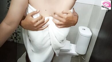 Numpang Ke Toilet Kamar Sebelah, Malah Di Tawarin Ngewe