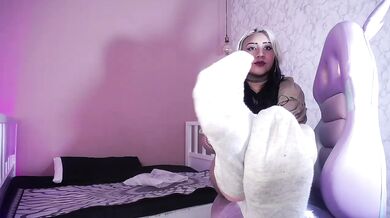 TeraLust wields leather and rod in intense submission showdown