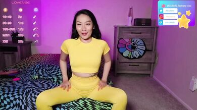 Stretch with your Goddess in Yellow Crop-top and Leggings | Petite Asian Goddess with Nice Cameltoe and Natural Small Tits ft. Alicia Hebi