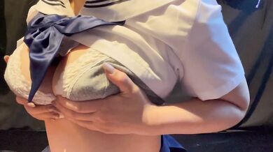 おっぱい　女子高生　制服編