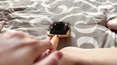 I'm masturbating in a risky way with my hairbrush and the bungalow door wide open