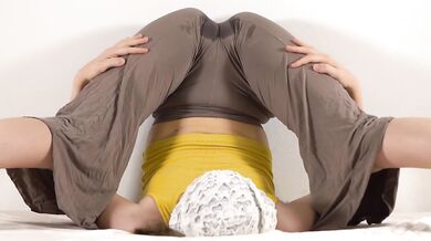 MOST BEAUTIFUL CAMELTOE EVER!!! Sensual Yoga