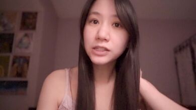 Weird Feet Stuff - John 12 - Cute Asian Girl ASMR