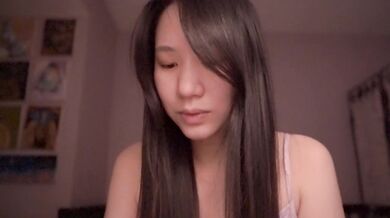 Weird Feet Stuff - John 12 - Cute Asian Girl ASMR