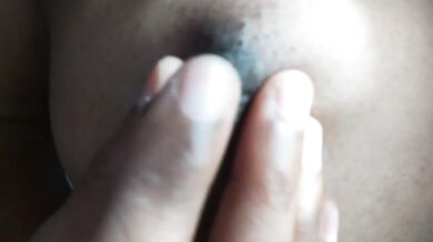 Big Hard Nipple Twist Brown Girl Solo - Sunshine Big Tit Close Up!
