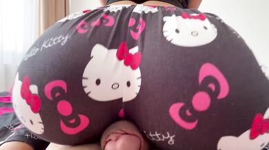 A perfect Morning with my Stepsister Humping my Cock