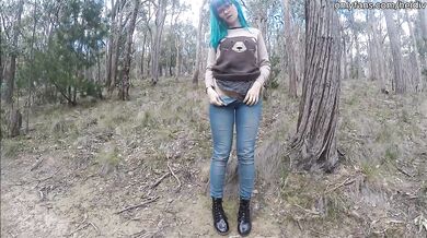 hiking got me exhausted and I just want to RELAX real quick