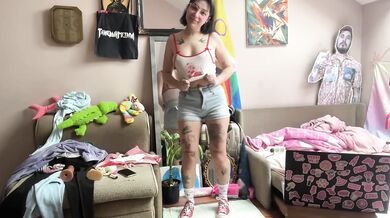 FUCK MY PUSSY IN CONVERS