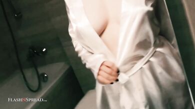 A Slut, A Hot Bath and Bad Thoughts