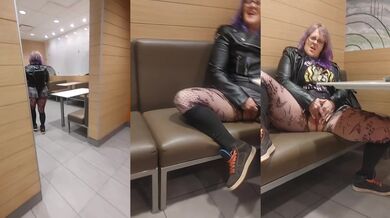 Milf rubs pussy before eating burger