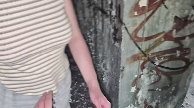 Young Model Wants To Break Through & Goes To Any Lengths To Get Caught