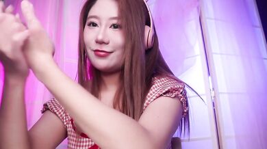 ASMR Hot Girl Pure Mouth Sound | Wet/Dry, Hand Movements, Ear Eating and Oil Ear Massage