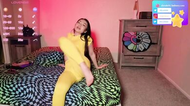 More Stretches with your Petite Asian Goddess in Tight Gym Outfit ft. Alicia Hebi