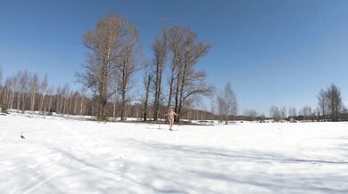 Naked girl nudism on skis
