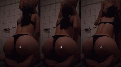 Brunette suckinh