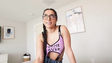 Step Sis Is A Perv Madison Wilde Gets Creampied Raw