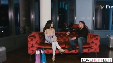 Sexy Sophia Leone chokes on thick slab then gets fucked raw riding hard in heels