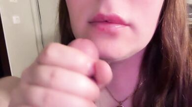 ASMR close-up blowjob gushing huge cum drip on tongue sloppy wet oral creampie swallow