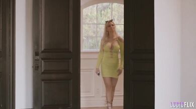 Lucidflix gravity wolf with Kenzie Taylor destroyed by wet lips and hype blowjobs