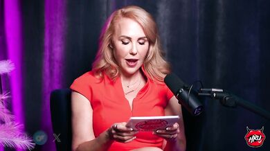 How Lauren Phillips turned this sultry podcast into a soaking wet brand