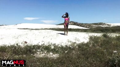 Beach day lust stranger fucks petite teen in public cowgirl