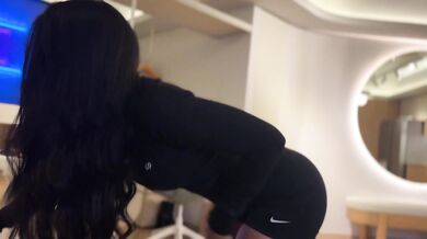 I'll be late for the gym. Do you promise to fuck me quickly?