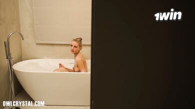 Hot Neighbor Uses My Shower I Use Her Face - BJ, FJ, Facial. Part 1