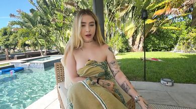 Fucking My Best Friend's Girlfriend NO CONDOM- Rosie Rider