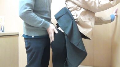 I got horny while shopping, so I made her take off her panties in the bathroom and creampied her.