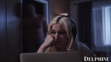Sexy Blonde Skye Blue Gets Her Pussy Licked Roughly Then Fucks Her Husband Hard
