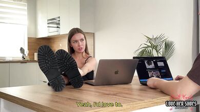 My pretty secretary worships my feet too much