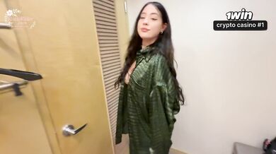 Russian girlfriend rides and deep throat you till you’re destroyed