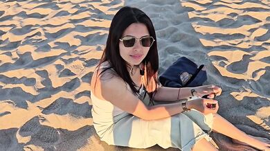Beach pickup turns into dirty car blowjob with petite latina stranger