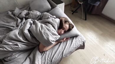 Stepdad shocked when he caught me riding his dick in reverse cowgirl