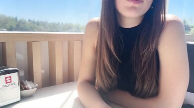 First date ruined by sloppy car blowjob and messy cum dump