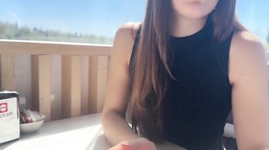 First date ruined by sloppy car blowjob and messy cum dump