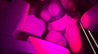 Stppie creampie after grad school toilet fuck ruined her big tits
