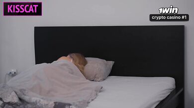 Step Sis Amalia Davis Fucked by Step Bro in Shared Bed Aunty Guarding Door Cum in Mouth