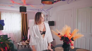 Halloween Freeze My Stepmom's Big Tits Anal
