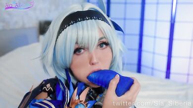 Eula’s frosty Siberia solo cryo cosplay anal dildo ride