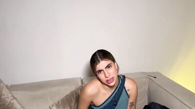 My wife's BFF just hit the gym now she's getting her tight culo fucked raw