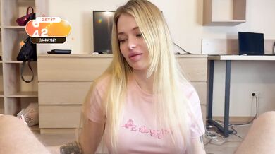 My best friend helps me jerk off with her perfect blonde body and finishes on my face