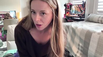 Girl watches her own porn and orgasms hard with vibrator behind the scenes