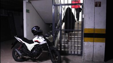 Cumstarved delivery man makes latina suck him dry no cash payment