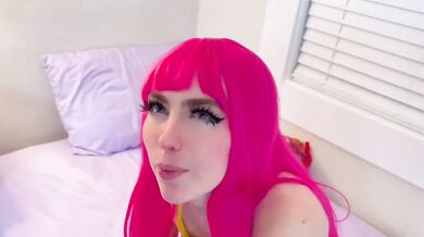 Tongue Kissing Lesson For Stepsis Using her Pink Wig And Cock
